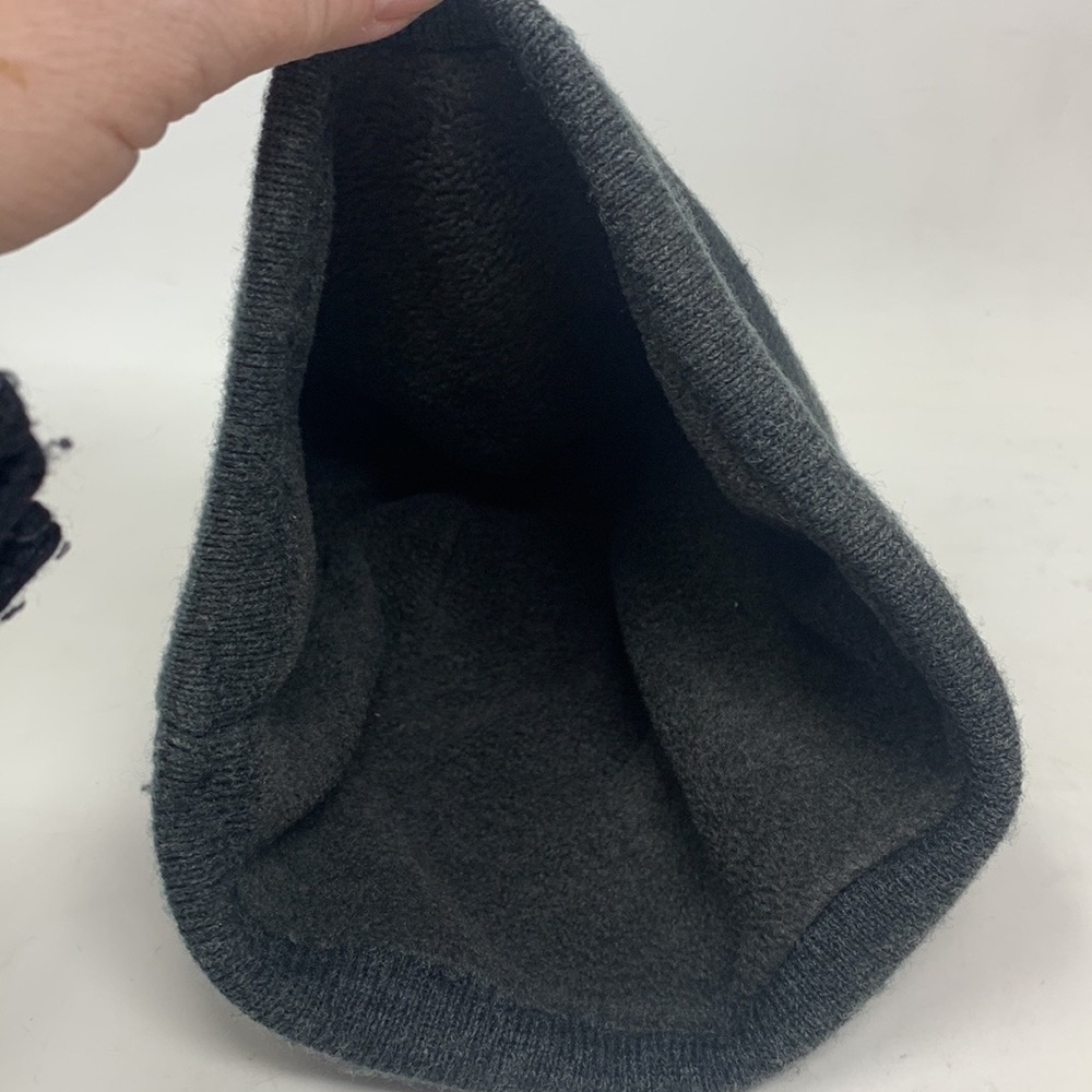 Adidas Grey striped knit fleece lined beanie hat - Picture 2 of 4